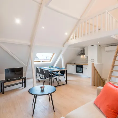 Apartment Prime Location, Stylish Duplex, 5pax