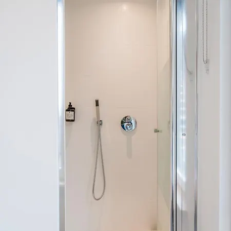 Apartment Prime Location, Stylish Duplex, 5pax *